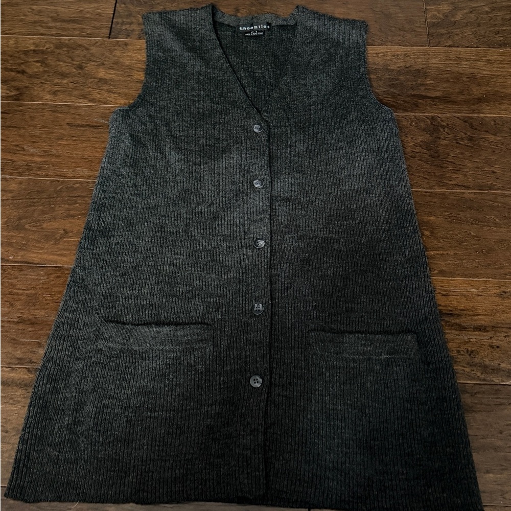 Vintage Theomiles Gray Wool Blend Button-Up Sleeveless Vest Sweater Women S